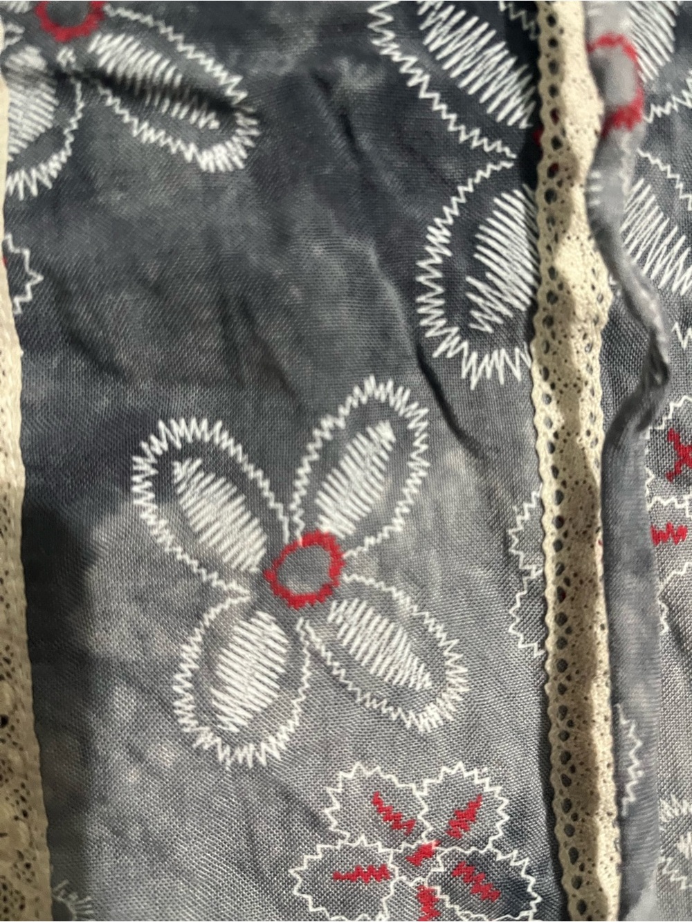 Umgee Boho Black/Gray Floral Lace Trim V-Neck Cotton Blend Tank Top Size Small - Picture 6 of 9
